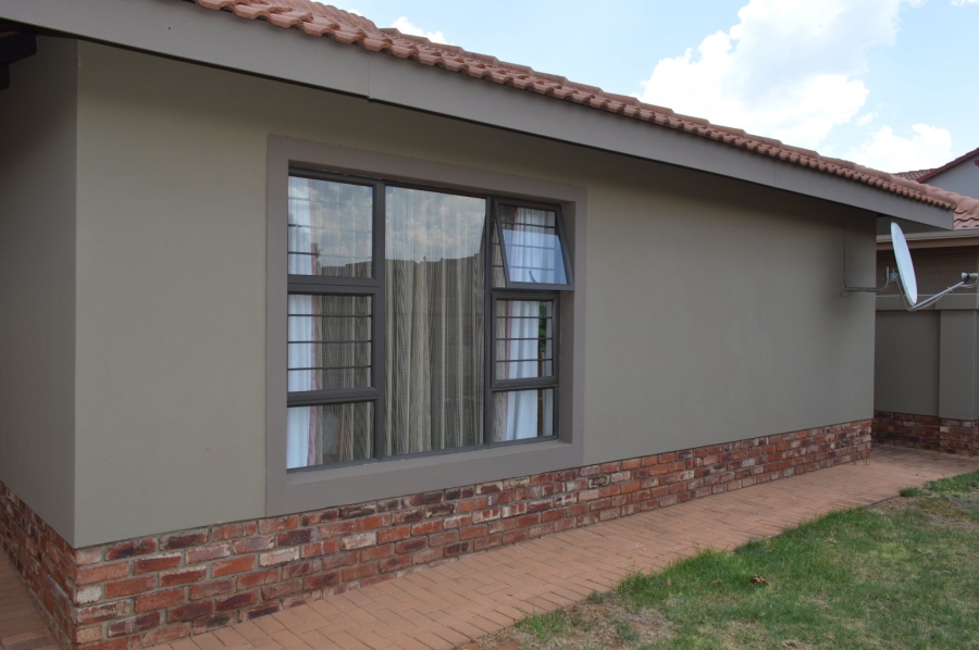 2 Bedroom Property for Sale in Flamwood North West